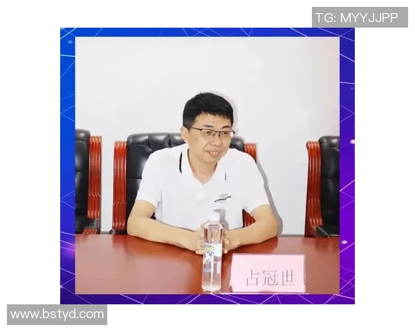 聚焦重庆网球队的团队协作精神与竞技表现的深度探讨